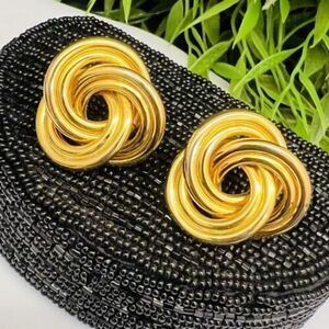 Vintage Celtic Intertwined Ring Circle Clip on Gold Tone Shiny Earrings 4336